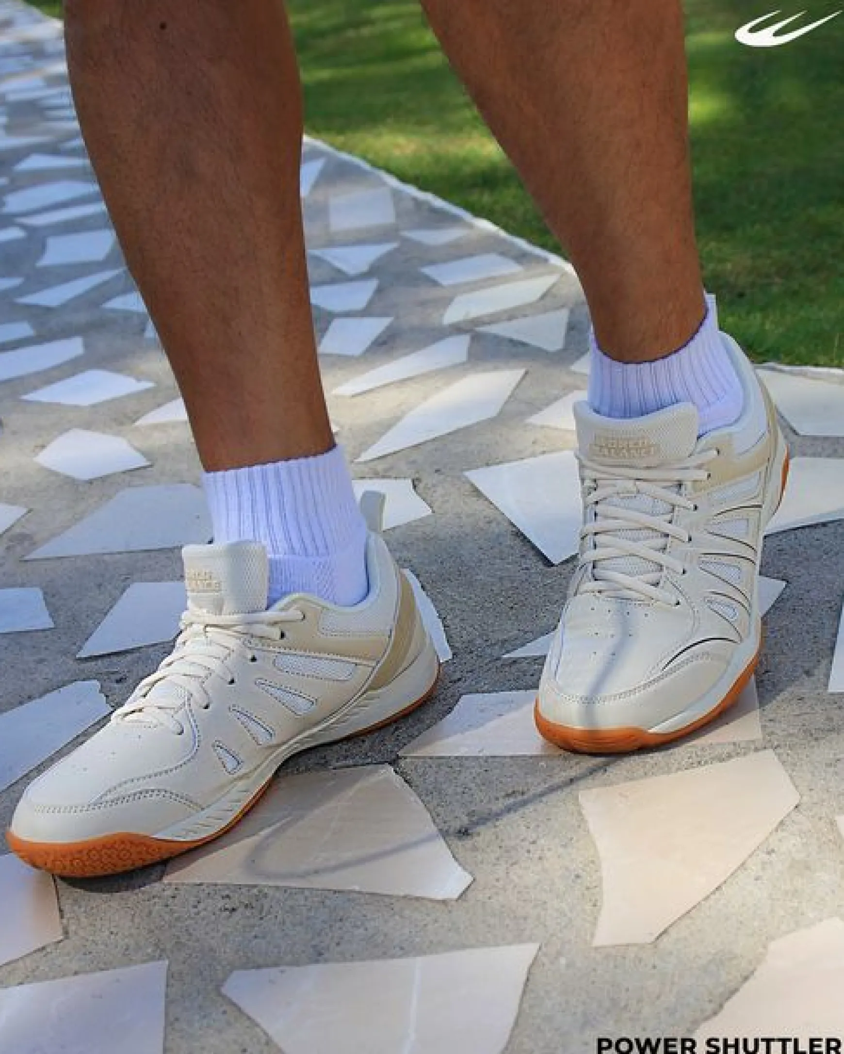 POWER SHUTTLER M